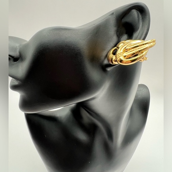 Rare Givenchy Vintage 1980’s Large Gold Tone Knot Earrings